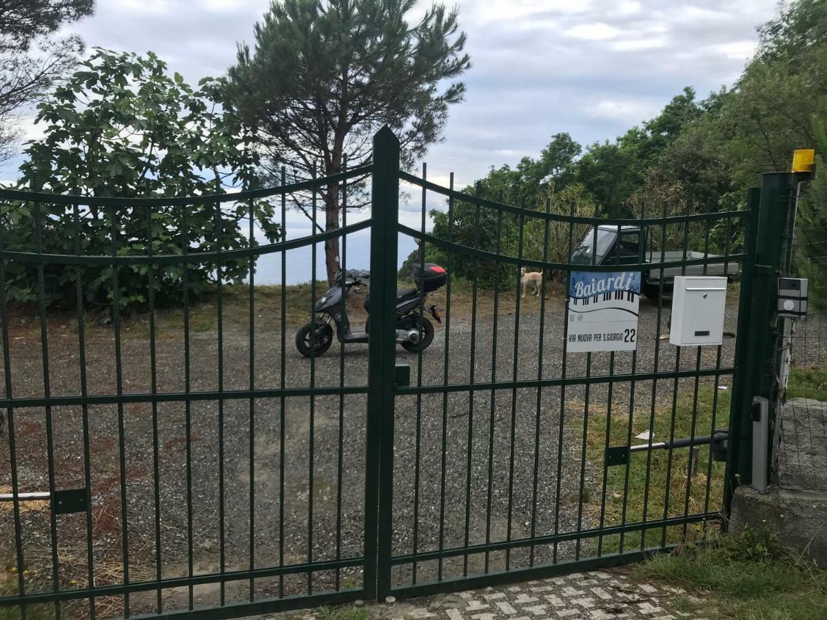 Cottage In Front Of The Sea Bonassola Exterior photo